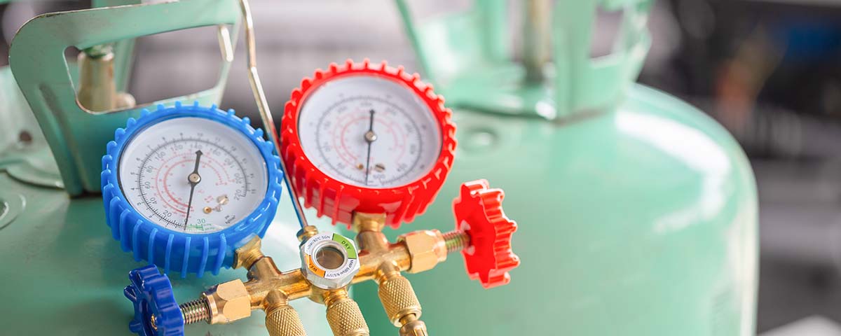 adding refrigerant to air conditioning